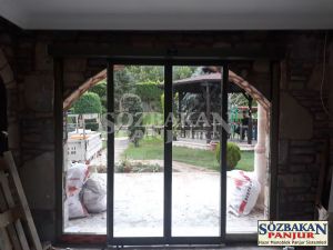 FOTOSELLİ KAPILAR